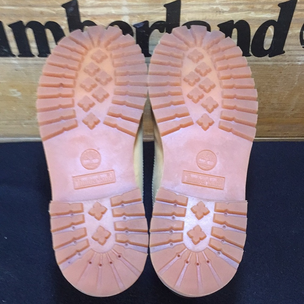 Timberland Classic Boots Women’s Size 9 - Picture 7 of 8